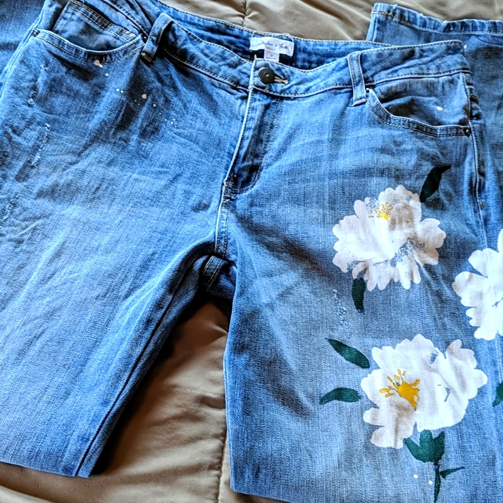Skylar & Jade Rare 🌼 Painted Flower Ankle Jeans 27